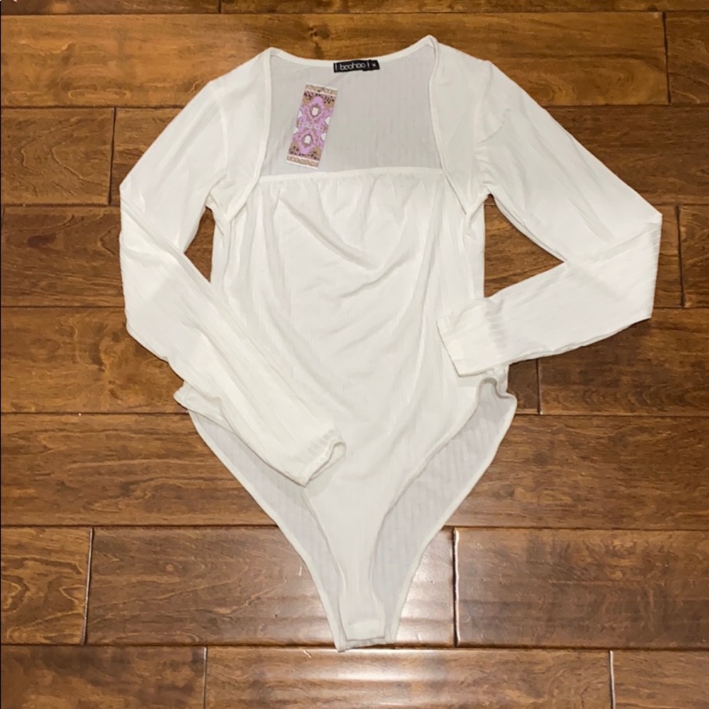 BOOHOO Long sleeve square neck bodysuit